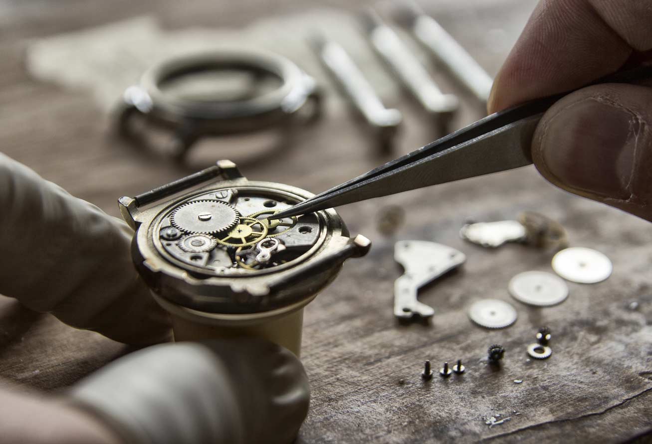 Come riparare un orologio usurato