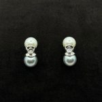 Orecchini Kiara Oro Bianco 18 kt Diamanti e Perle Acqua Dolce