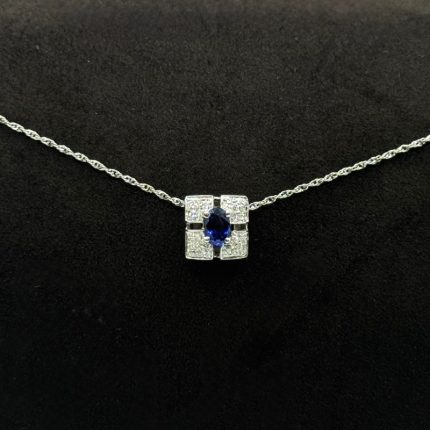 Collana Yukiko Oro Bianco 18 kt Diamanti e Zaffiro