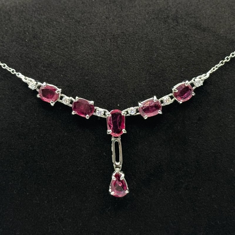 Collana Oro Bianco 18 kt Diamanti e Rubini