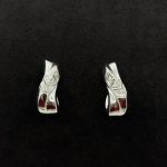 Orecchini Yukiko Pendenti Oro Bianco 18 kt e Diamanti