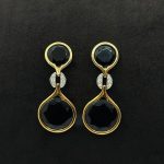 Orecchini Visconti Pendenti Oro Giallo 18 kt Onice e Diamanti