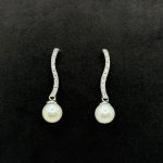 Orecchini Pendenti Kiara Oro Bianco 18 kt Perle e Diamanti