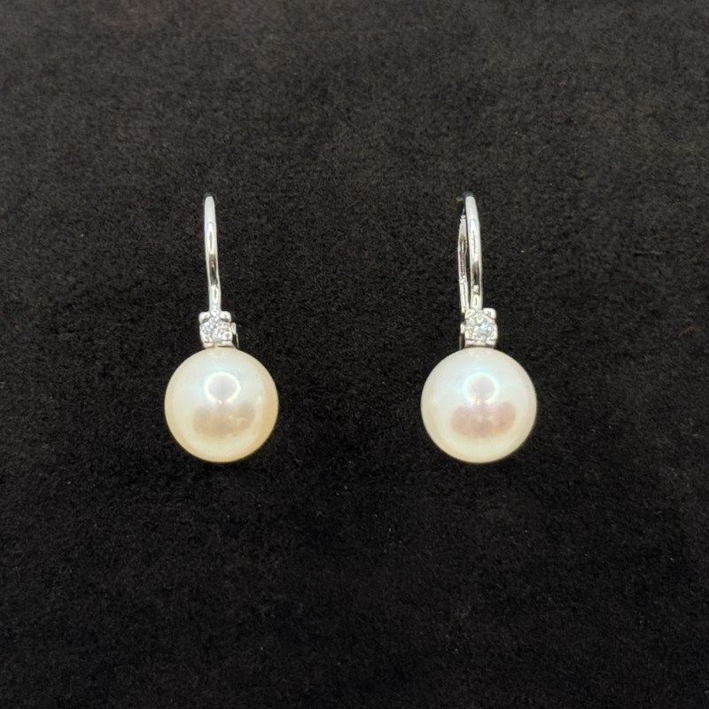 IMG_1943 (1) Orecchini Yukiko Oro Bianco 18 kt Diamanti e Perle