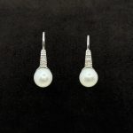 Orecchini Kiara Oro Bianco 18 kt Diamanti e Perle