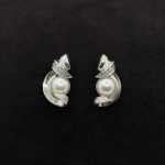 Orecchini Yukiko Oro Bianco 18 kt Diamanti e Perle