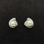 Orecchini Kiara Oro Bianco 18 kt Diamanti e Perle
