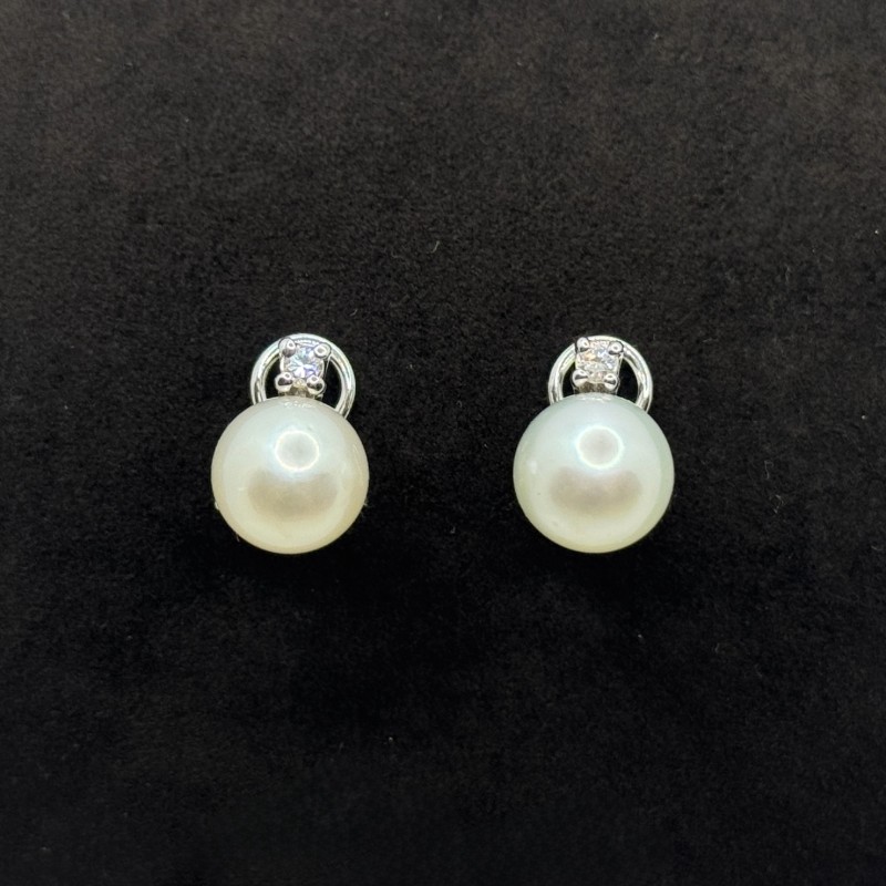 IMG_1958 (1) Orecchini Yukiko Oro Bianco 18 kt Diamanti e Perle