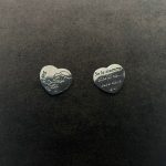 Orecchini Yes I Am Cuore con Frase Acciaio
