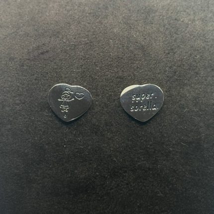 Orecchini Yes I Am Cuore con Frase Acciaio